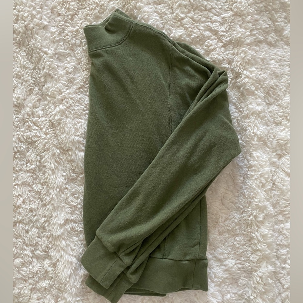 Everlane Mock Neck